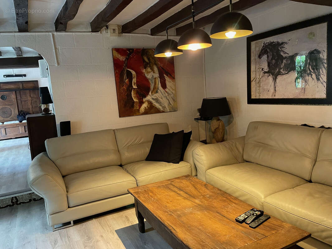 Maison à JOUY-SUR-MORIN