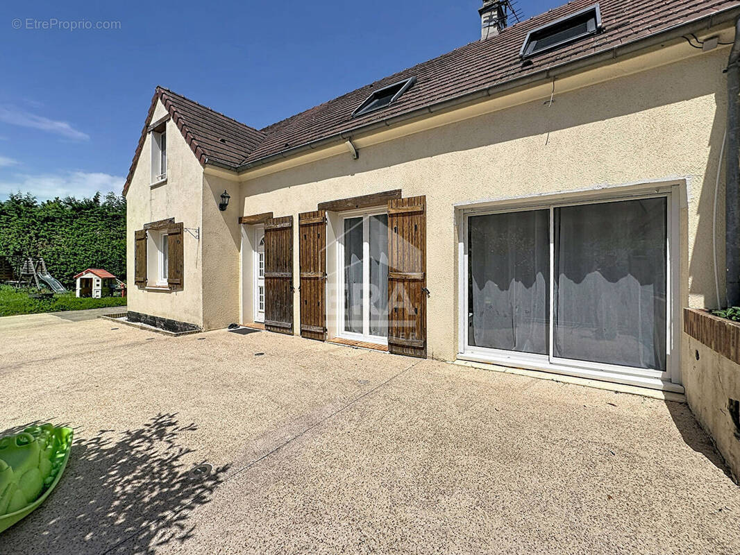 Maison à LUZARCHES