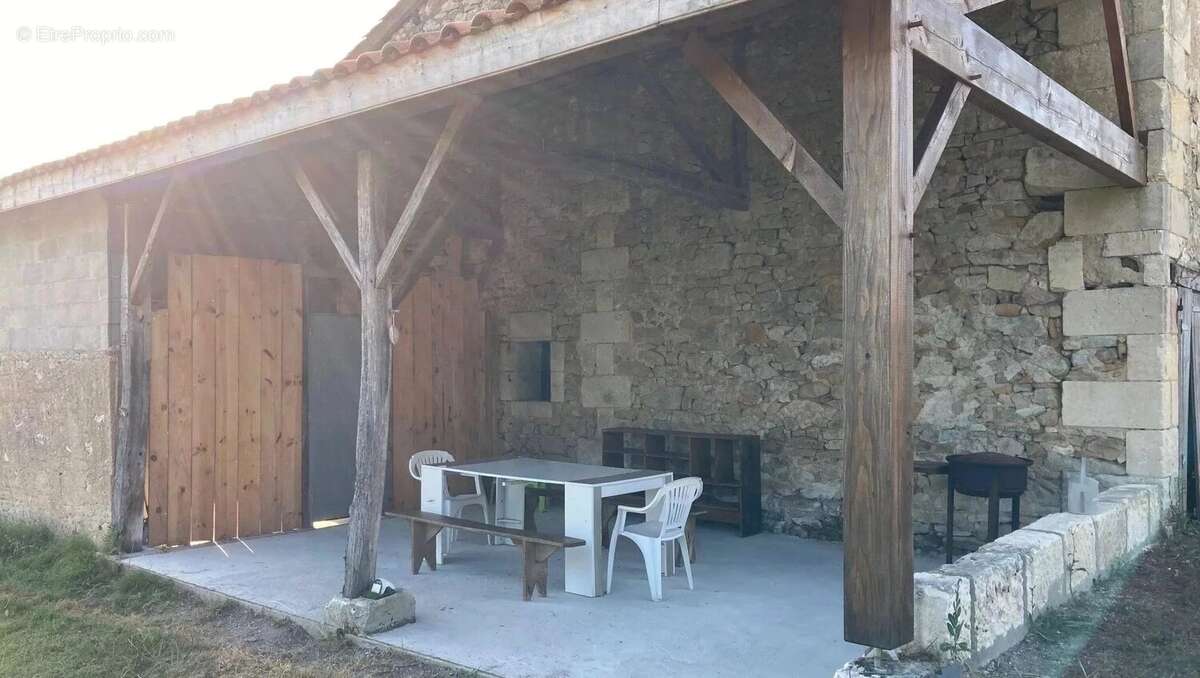 Maison à SAINT-AULAYE