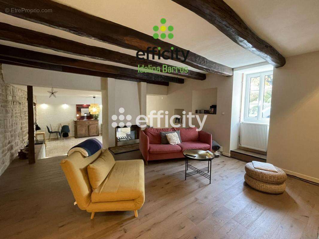 Maison à SAINT-AMANT-DE-BOIXE