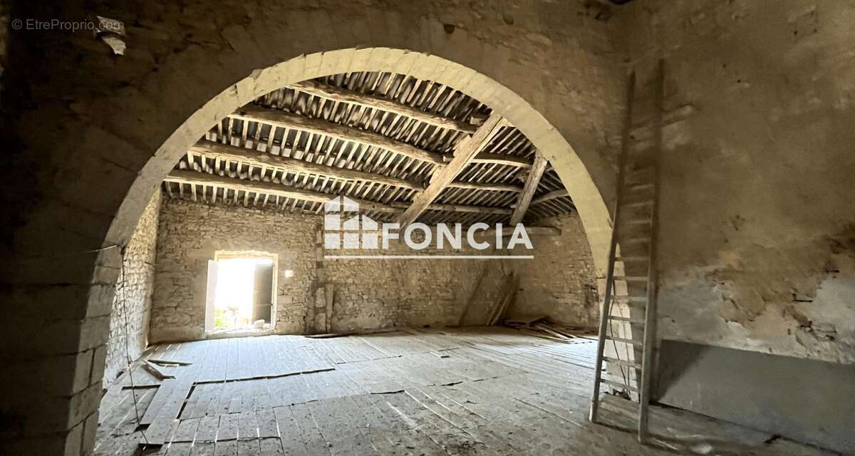 Maison à ARPAILLARGUES-ET-AUREILLAC