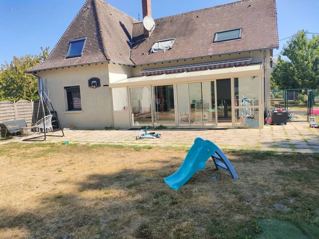 Maison à CLOYES-SUR-LE-LOIR
