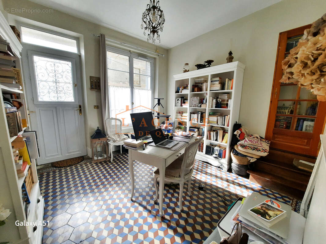 Maison à QUINCY-VOISINS