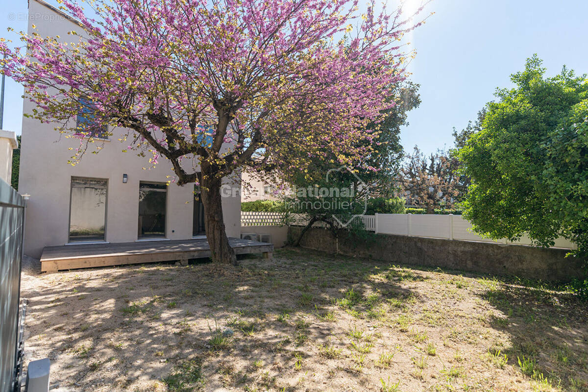 Maison à NIMES