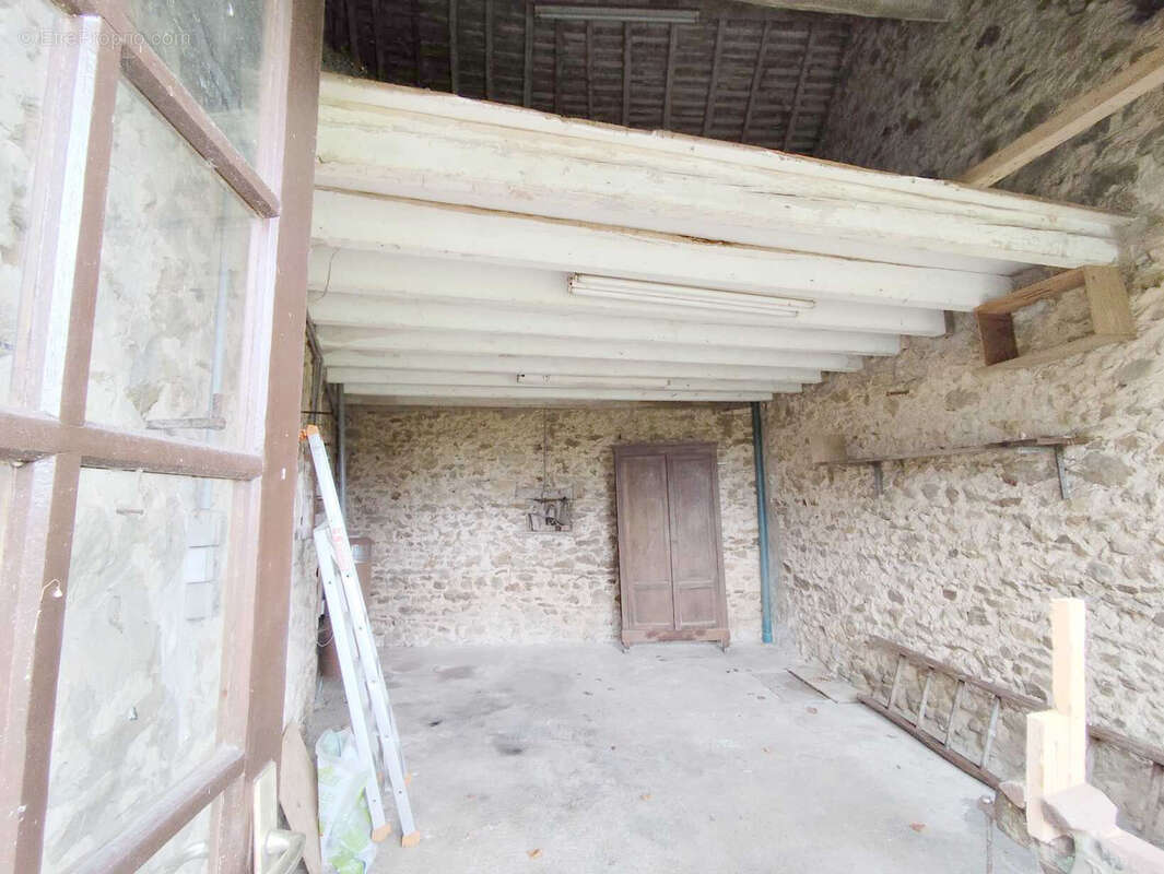 Maison à SAINT-VICTEUR