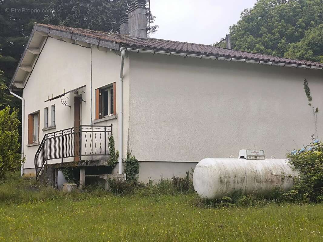 Maison de plain pied à rénover - photo 3