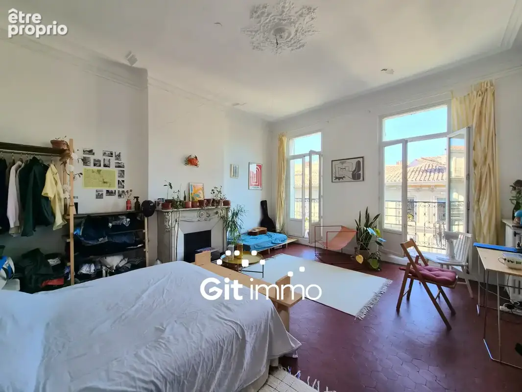 Appartement à MARSEILLE-6E