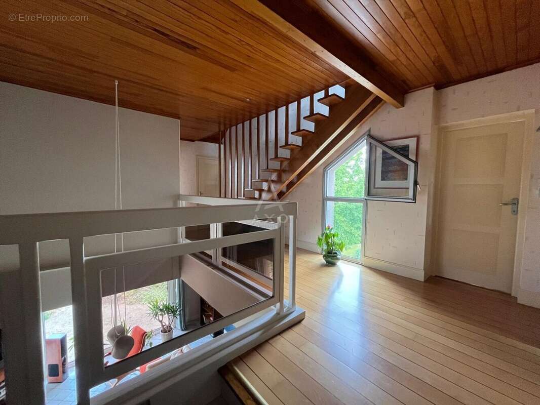 Maison 208 m² à Montours  - photo 11