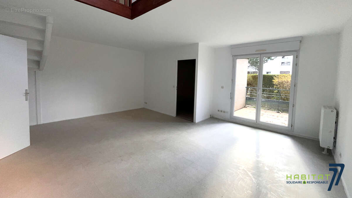 Appartement à MAGNY-LE-HONGRE