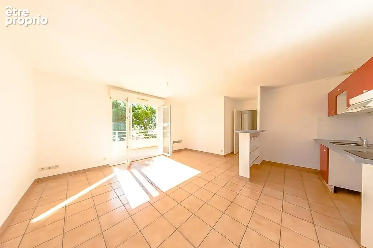 EXCLUSIVITE - OFF MARKET Appartement 3 pièces Parking Terrasse - photo 7
