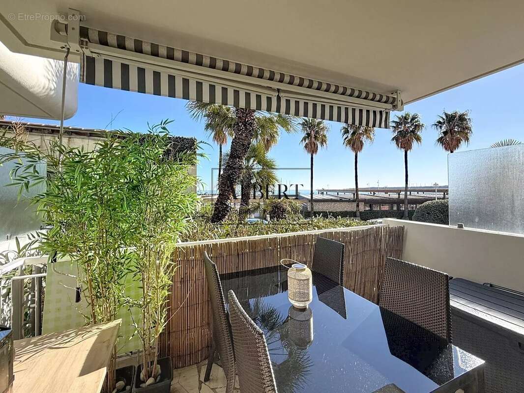 Appartement à CANNES