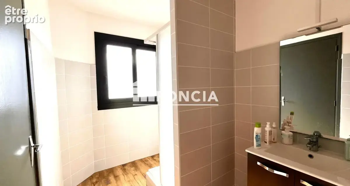 Appartement t3 double terrasse proche polygone et gare - photo 5