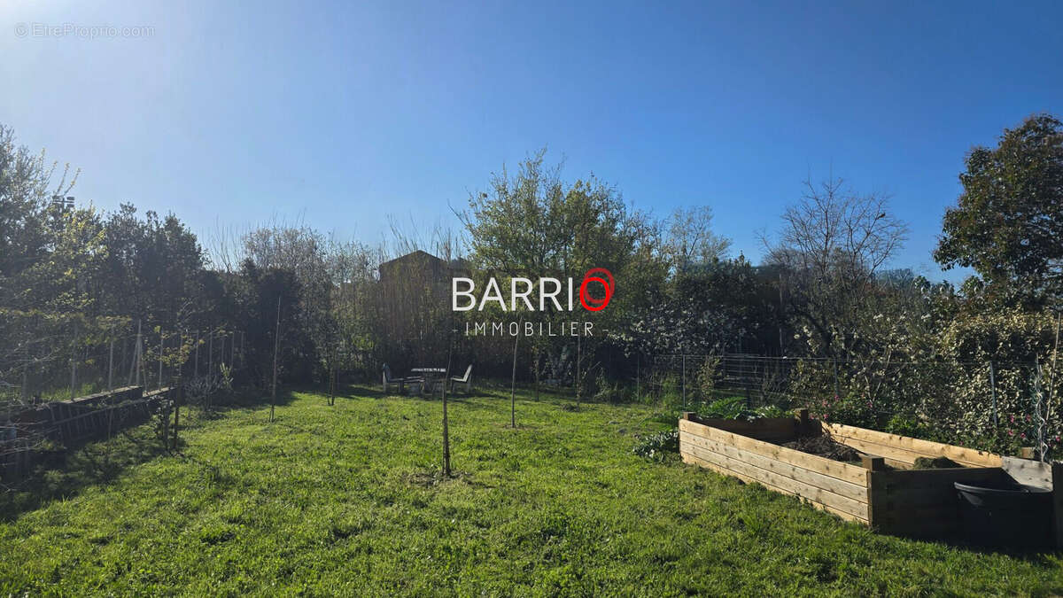 Maison à SAINT-GENIS-DES-FONTAINES