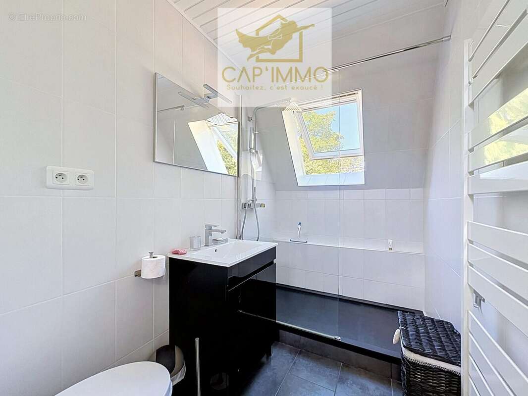 Maison 131 m² à Magny-En-Vexin  - photo 7