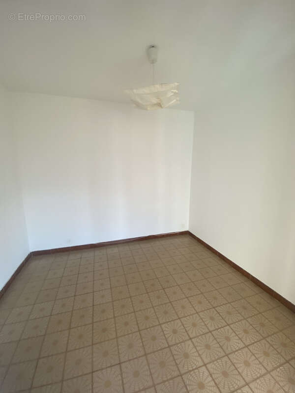 Appartement à SIX-FOURS-LES-PLAGES
