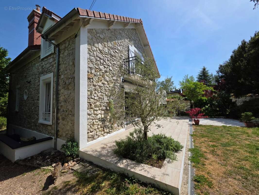Maison à MORET-SUR-LOING
