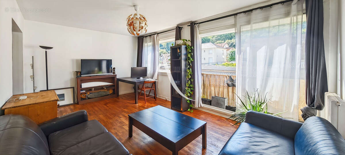 Appartement à SAINT-CYR-L'ECOLE