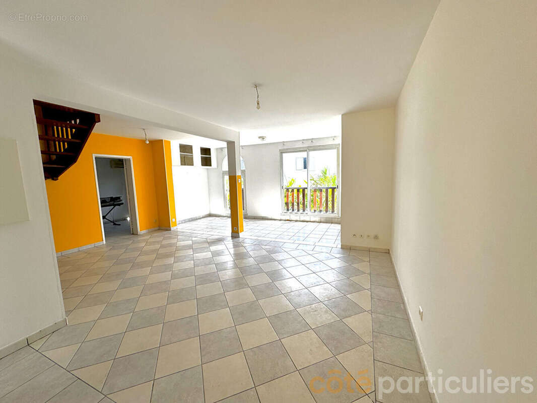 Appartement à L'ETANG-SALE