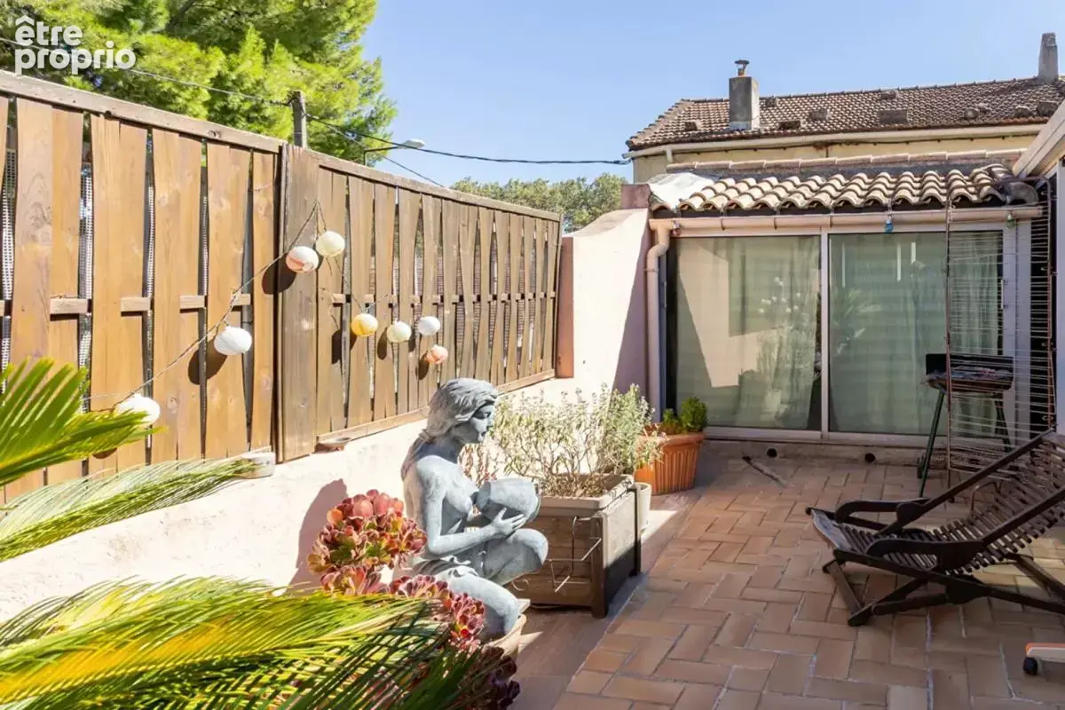 AVIGNON extra Muros Appartement  T5 avec terrasse et stationnements - photo 13