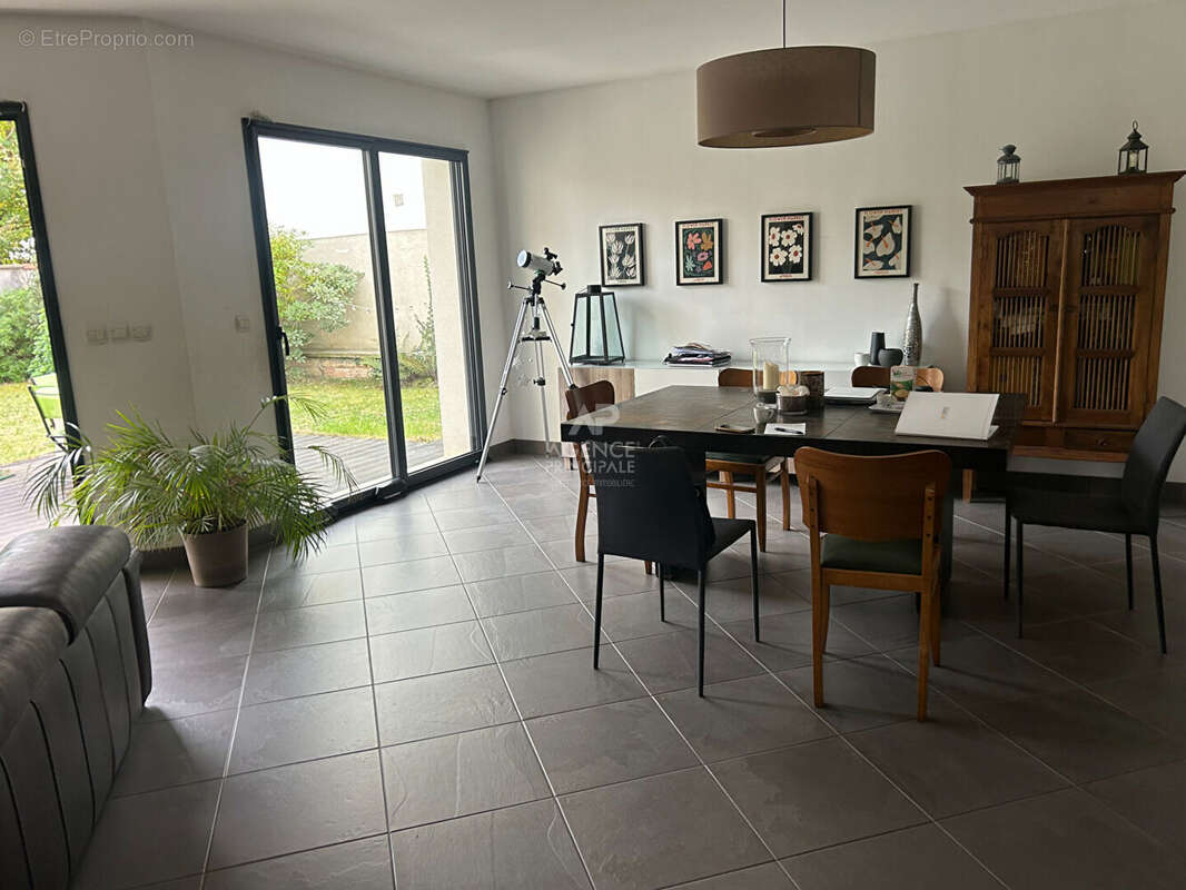 Maison à MAISONS-LAFFITTE