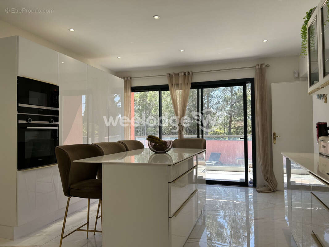Maison 186 m² à Boulbon  - photo 7