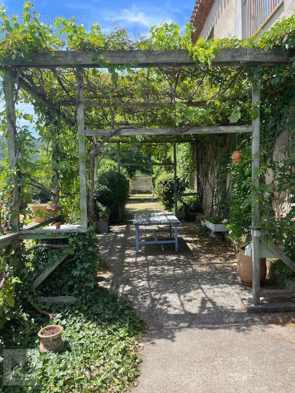 Maison à ROUVENAC