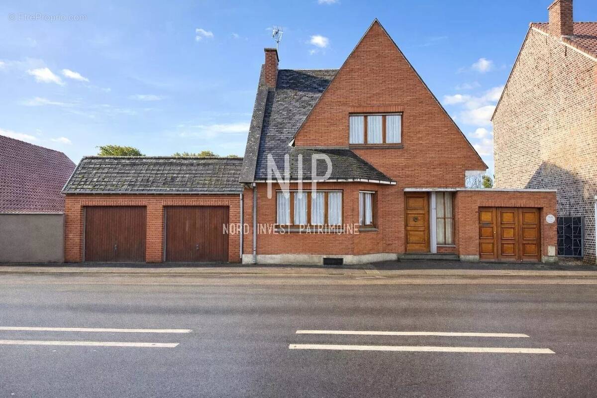 Maison à SAINT-AMAND-LES-EAUX