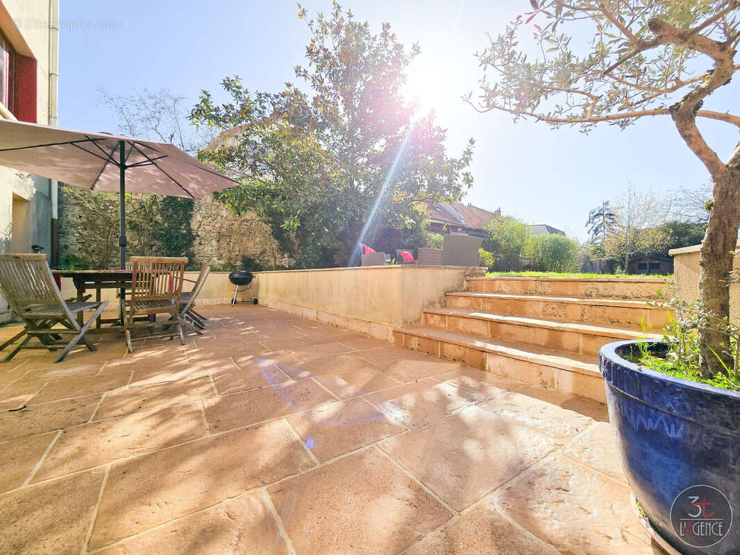 Maison à FONTENAY-SOUS-BOIS