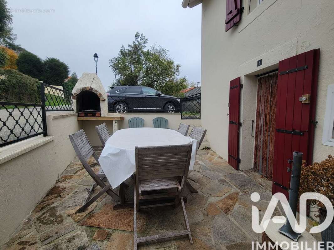 Photo 2 - Maison à LES MARTYS