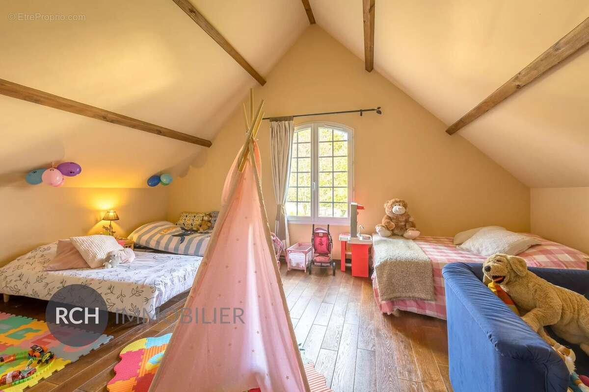 Maison à MONTFORT-L&#039;AMAURY