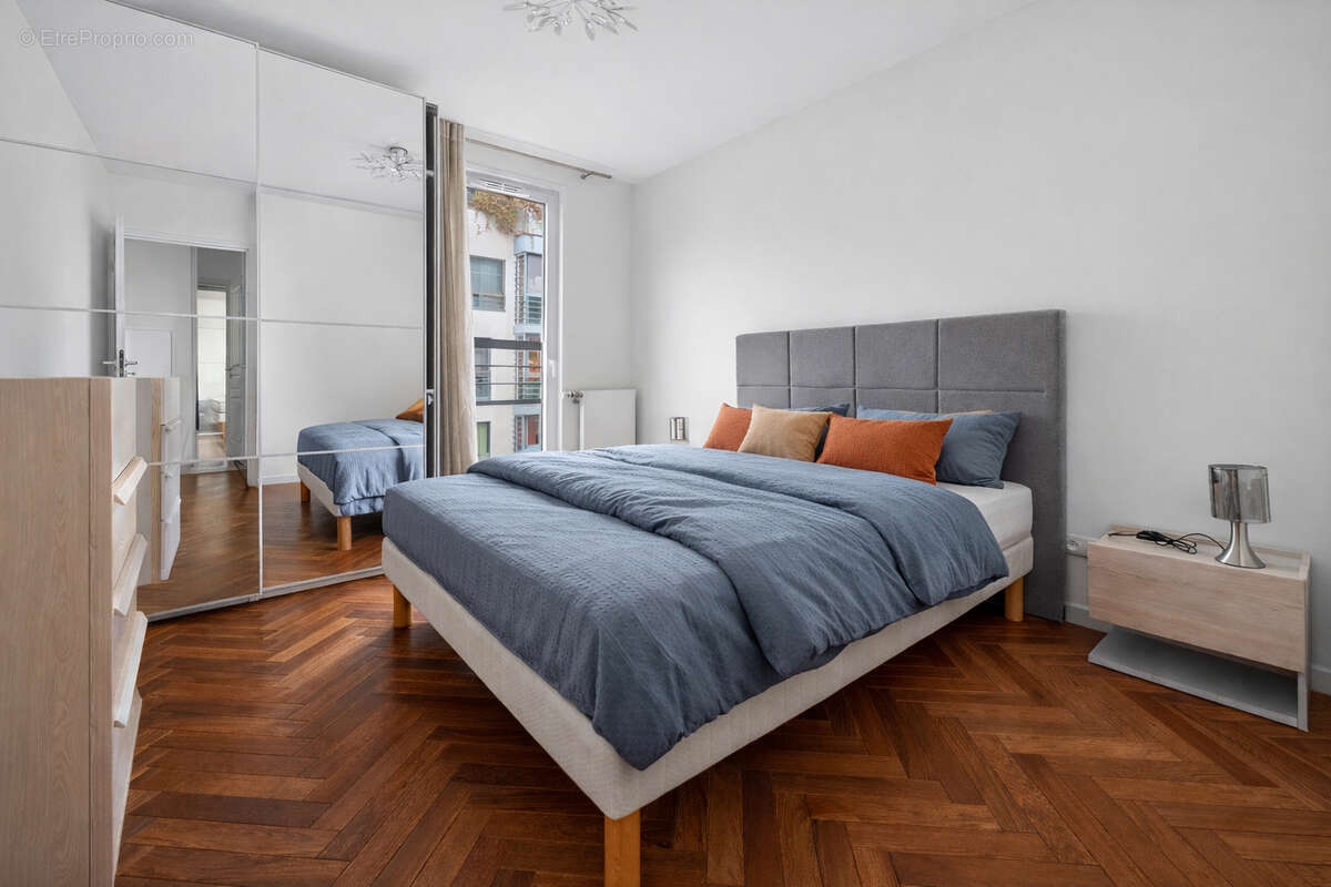 Appartement à PARIS-11E