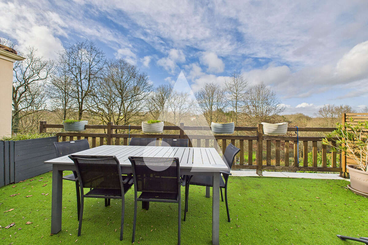 Maison familiale avec logement indépendant - La Roche-sur-Yon 260 m² habitable - photo 6