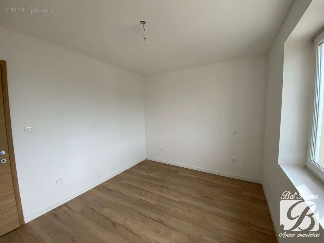 Appartement à BALAN