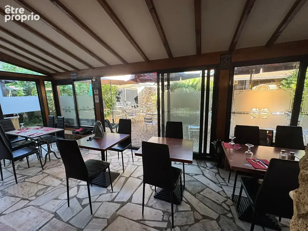 Restaurant BOISSY L'AILLERIE 110  m² ,8 mn de PONTOISE  terrasse + APPT de 48 M² en Duplex - photo 2