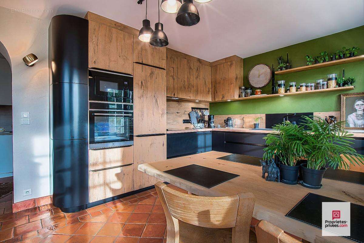 Maison à ARNIERES-SUR-ITON