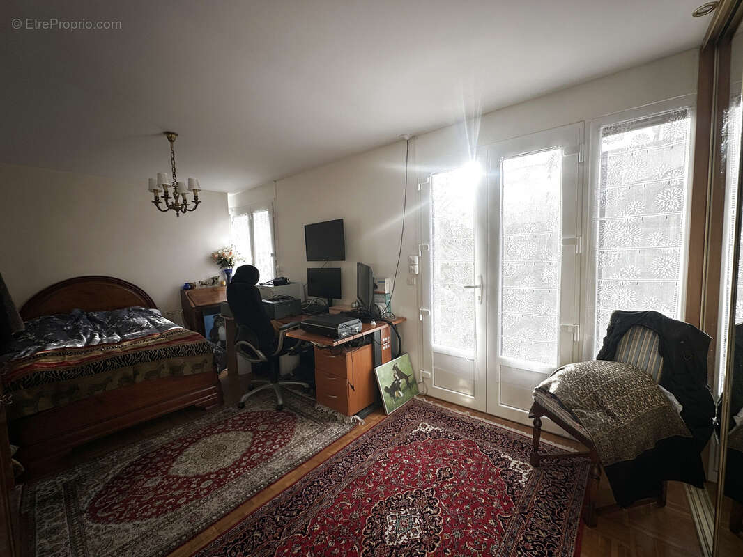 Maison à CHAMPIGNY-SUR-MARNE