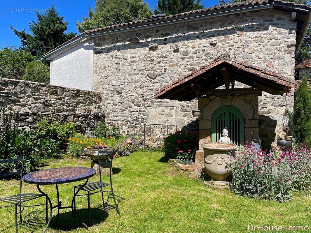 Maison 129 m² à Gorses  - photo 2