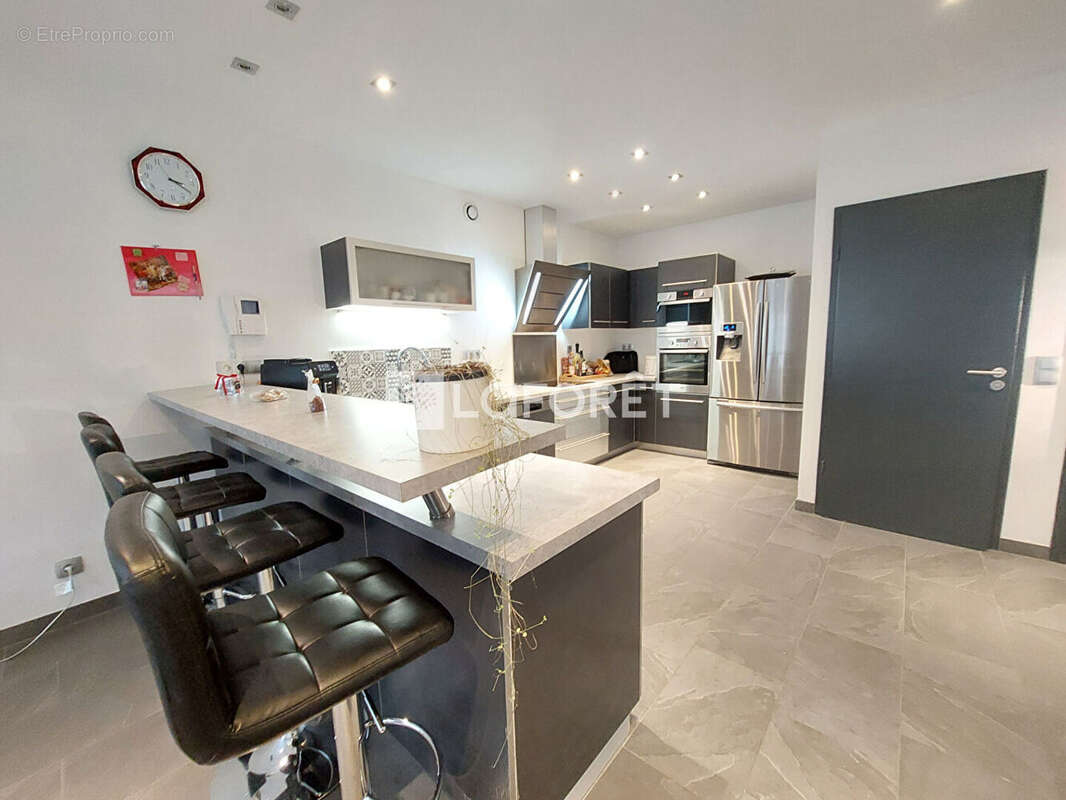 Maison à AUDUN-LE-TICHE