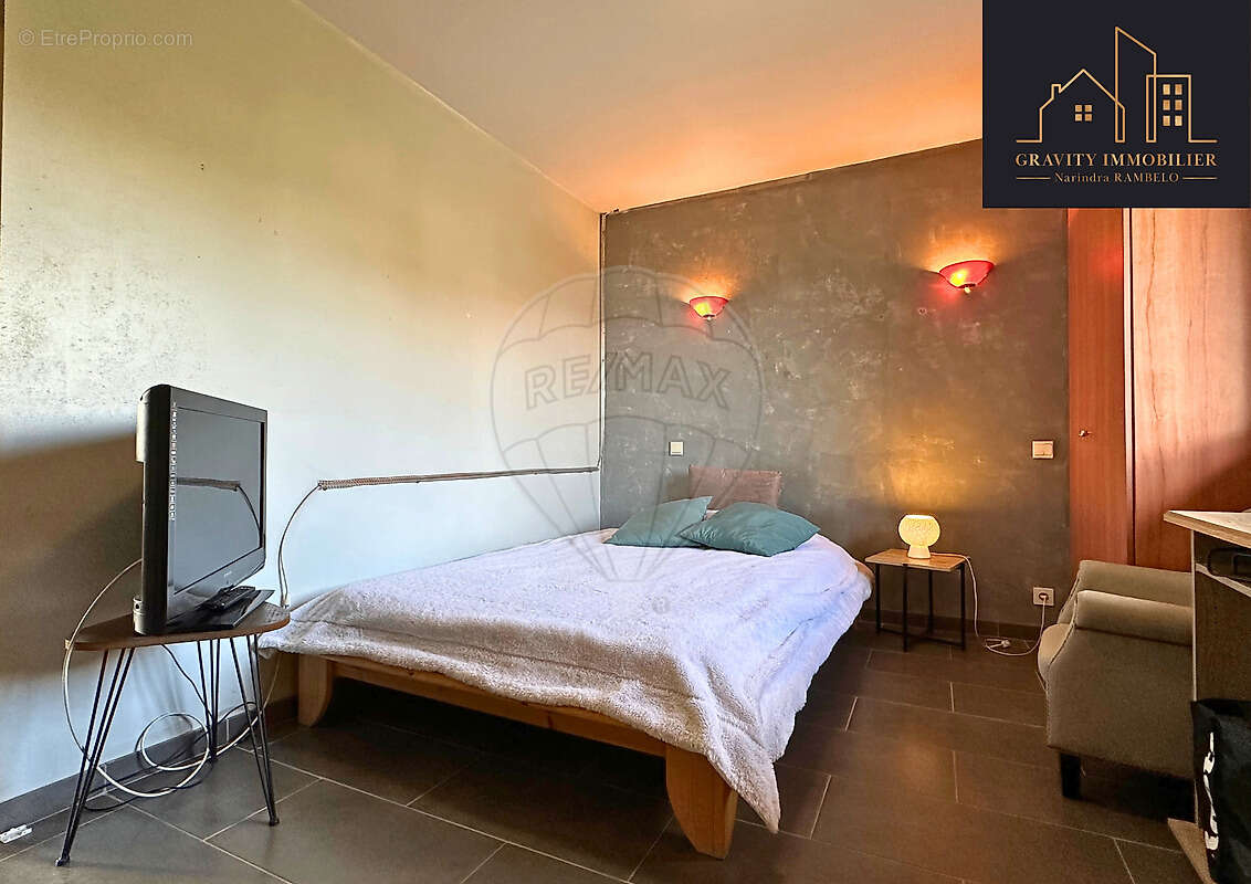 Maison à SCIENTRIER