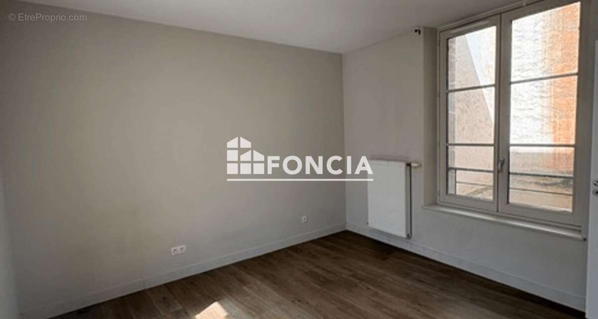 SEDAN CENTRE : Magnifique appartement 4 pièces de 81m2 - photo 6