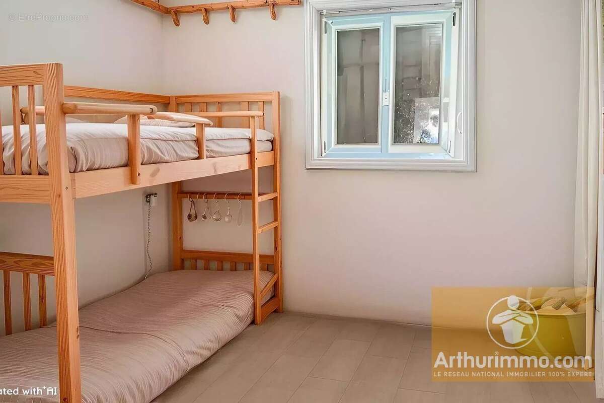 Maison à SAINT-PIERRE-DE-NOGARET