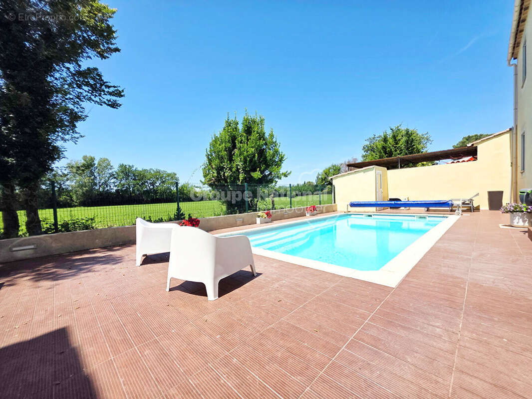 Superbe maison 5 pièces avec piscine à Istres, Village d'Entressen - photo 17