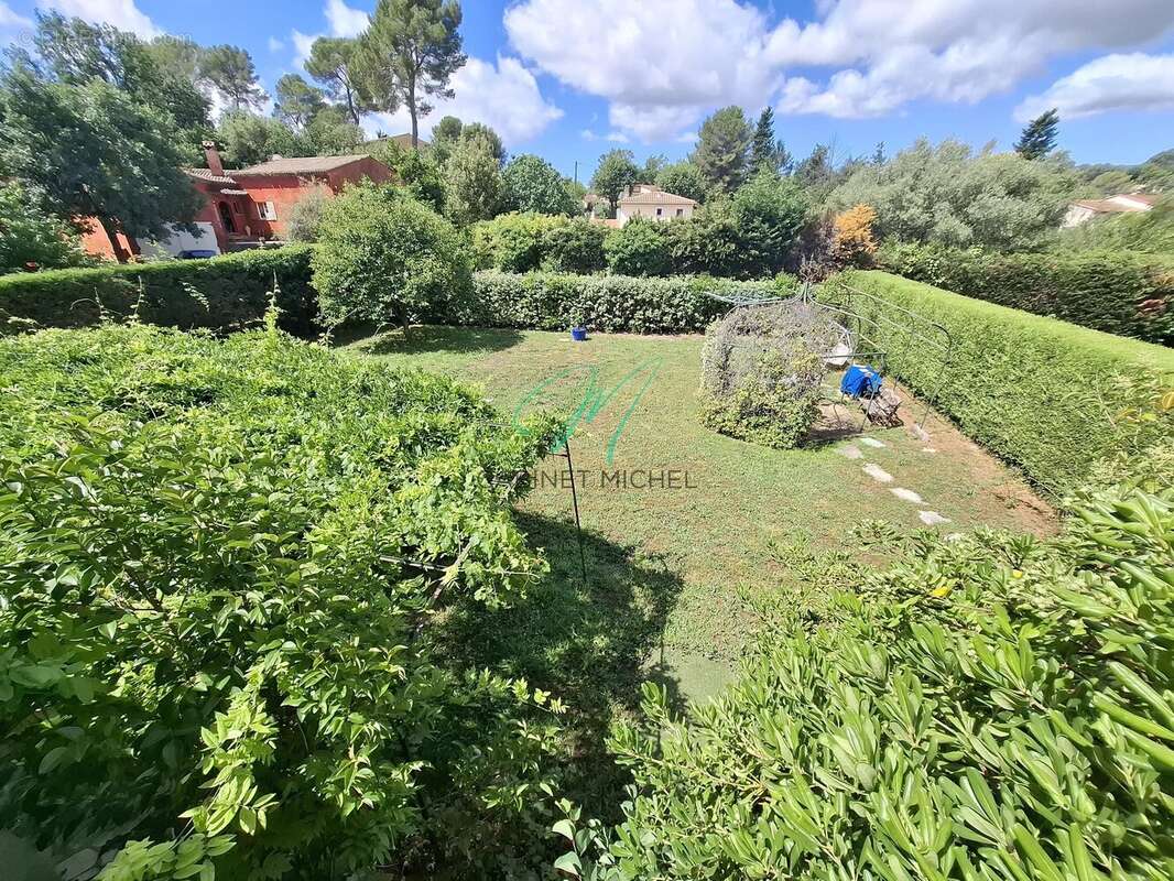 Maison à ROQUEFORT-LES-PINS