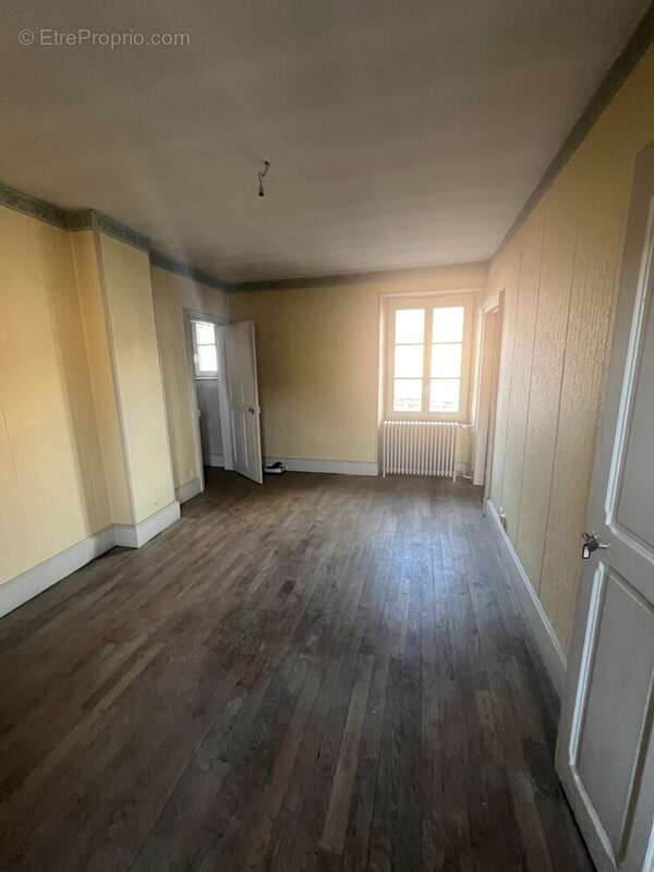 Appartement à SENONES