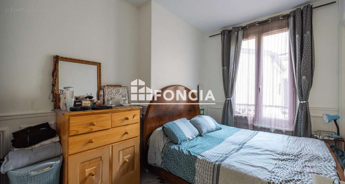 Appartement à PARIS-19E