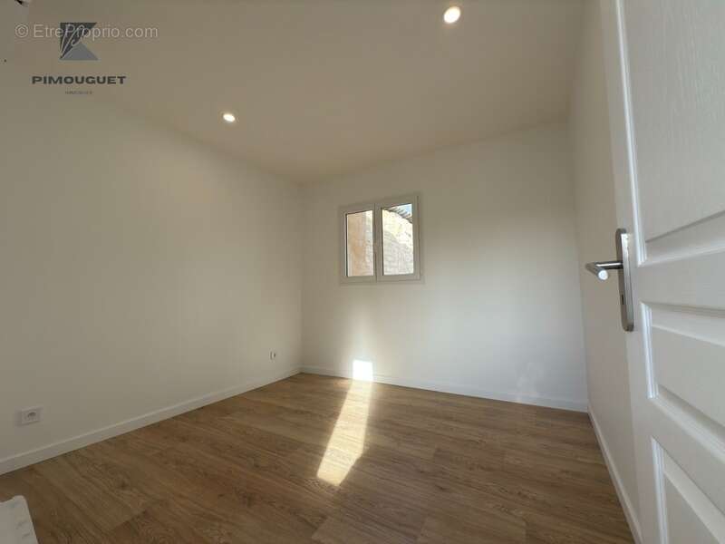 Maison à SAINT-EMILION