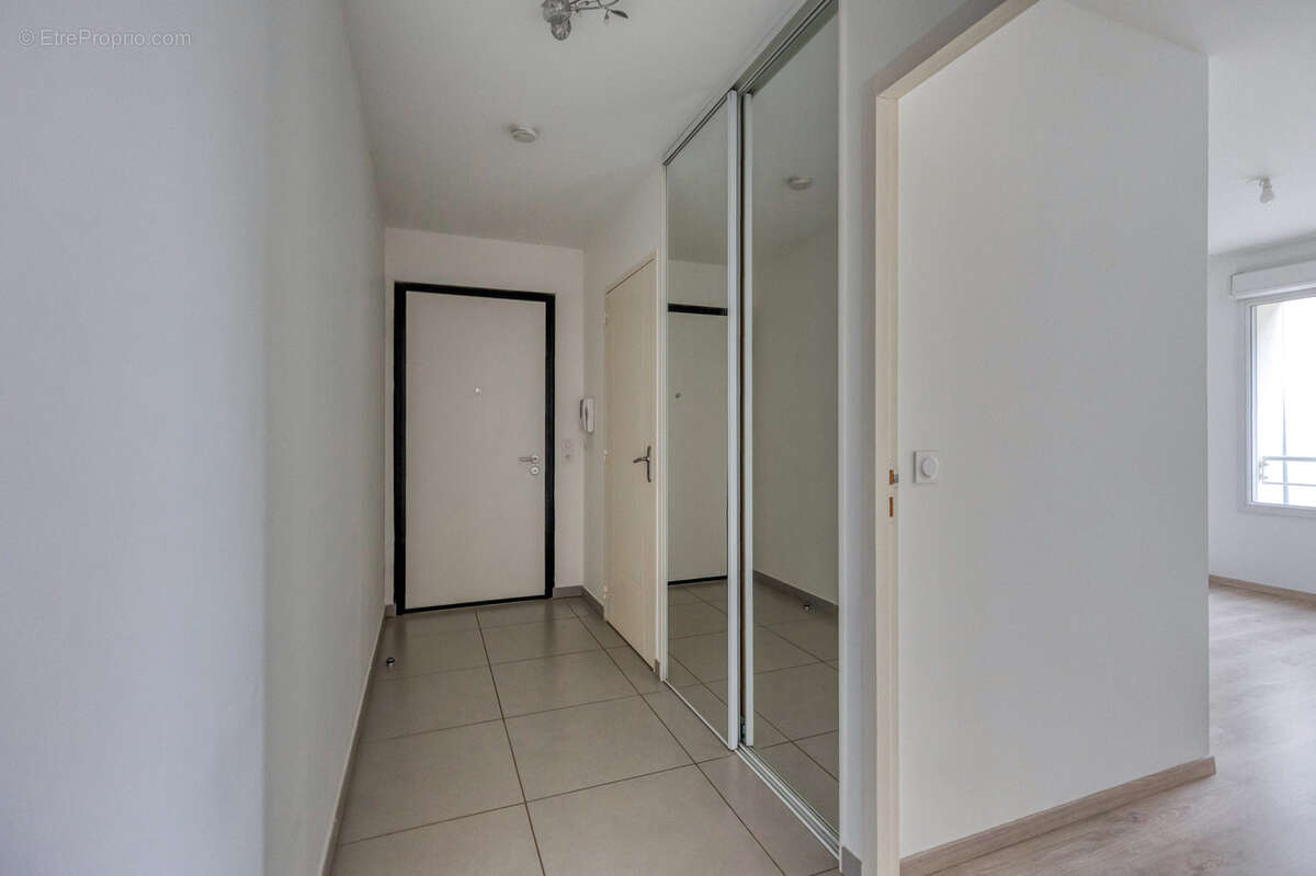 Appartement à SAINT-EGREVE