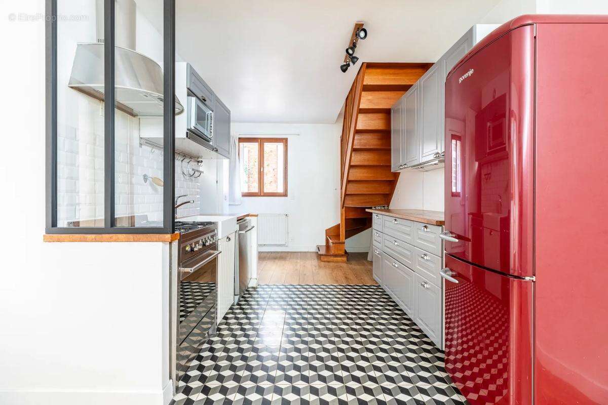 Appartement à PARIS-19E