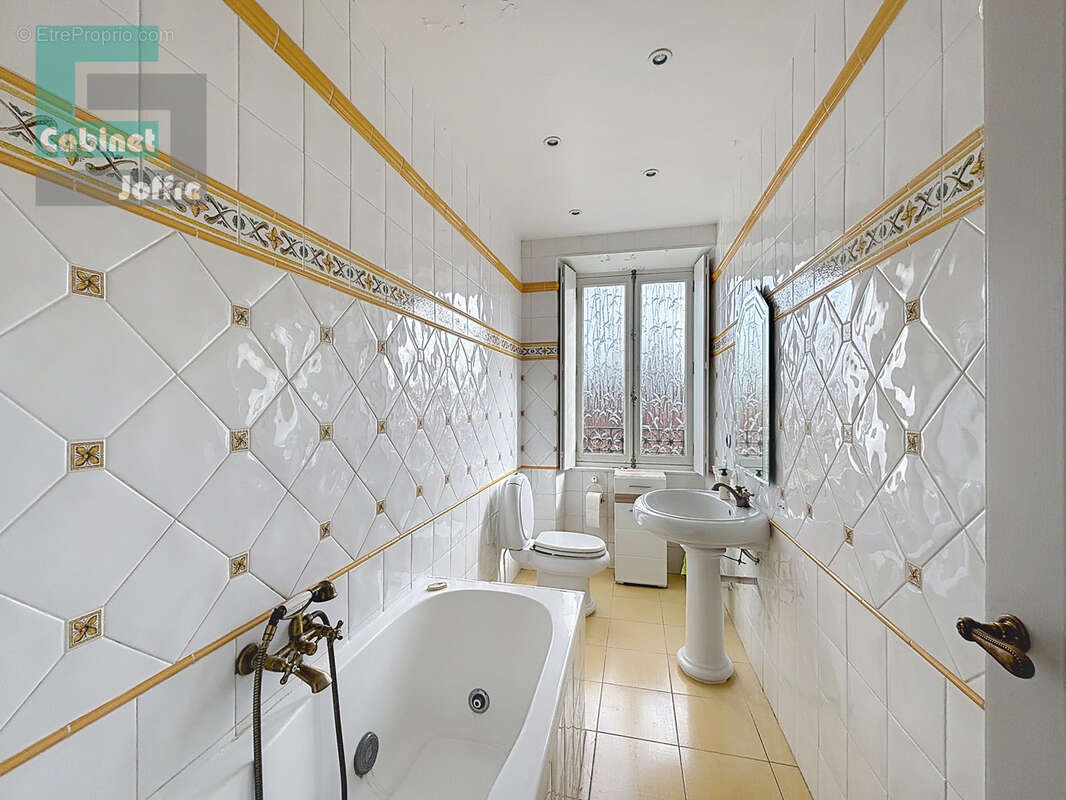 Maison à VULAINES-SUR-SEINE