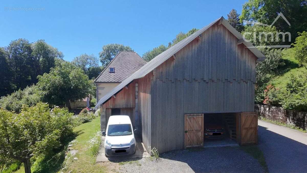 Maison à LA TERRASSE
